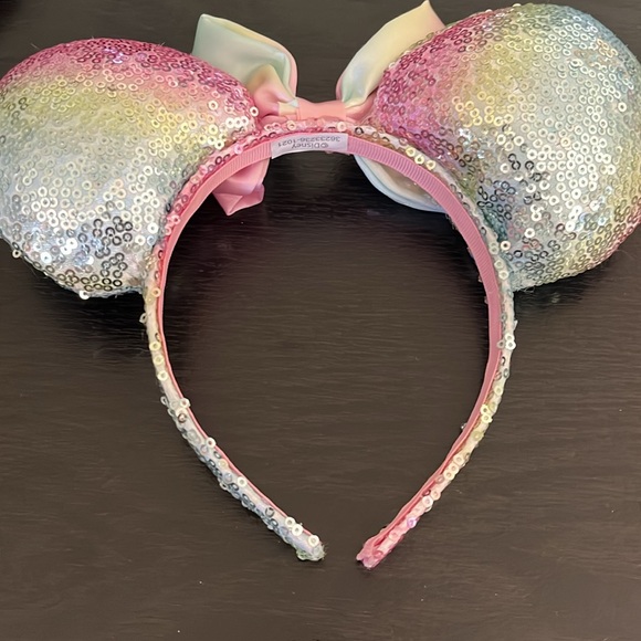 Disney Minnie Mouse ears - pastel sequins and bow - Picture 2 of 2